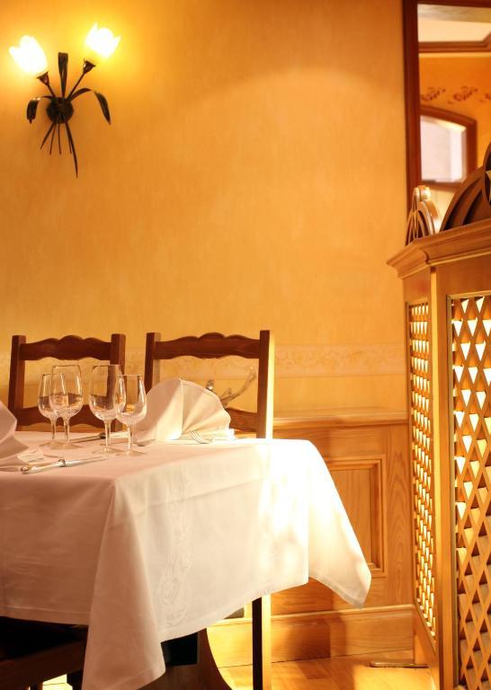 Logis Hotel Restaurant A L'Etoile Wingersheim-les-Quatre-Bans Екстериор снимка