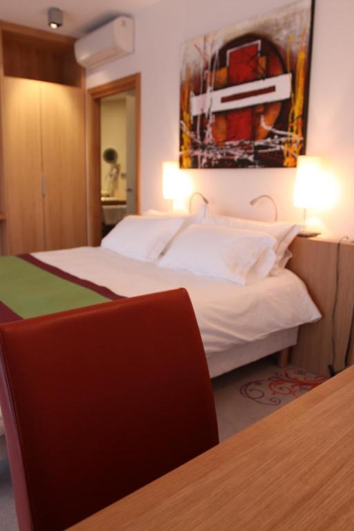 Logis Hotel Restaurant A L'Etoile Wingersheim-les-Quatre-Bans Стая снимка